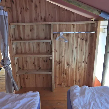 Drago Tours Tent Joy Safari, Lanterna ポレッチ